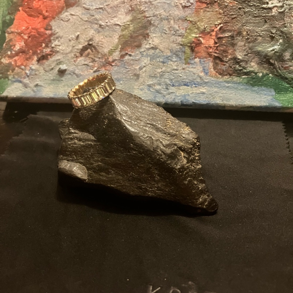 Radiant Gold Women's Ring with Multicolor Accents